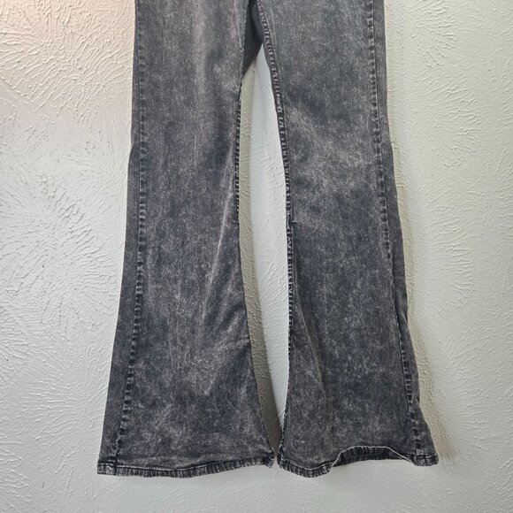 Mustard Seed Flare Jeans High Waisted Acid Wash Pull On Stretchy Pant Size Large - Picture 10 of 11